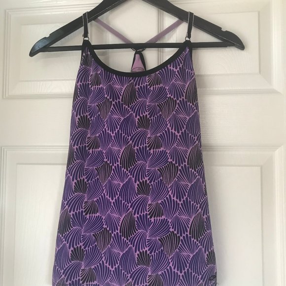 Purple workout top with support - Picture 1 of 2